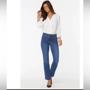 NWT NYDJ Marilyn Lift Tuck Technology Straight Leg Jeans Womens Size 8